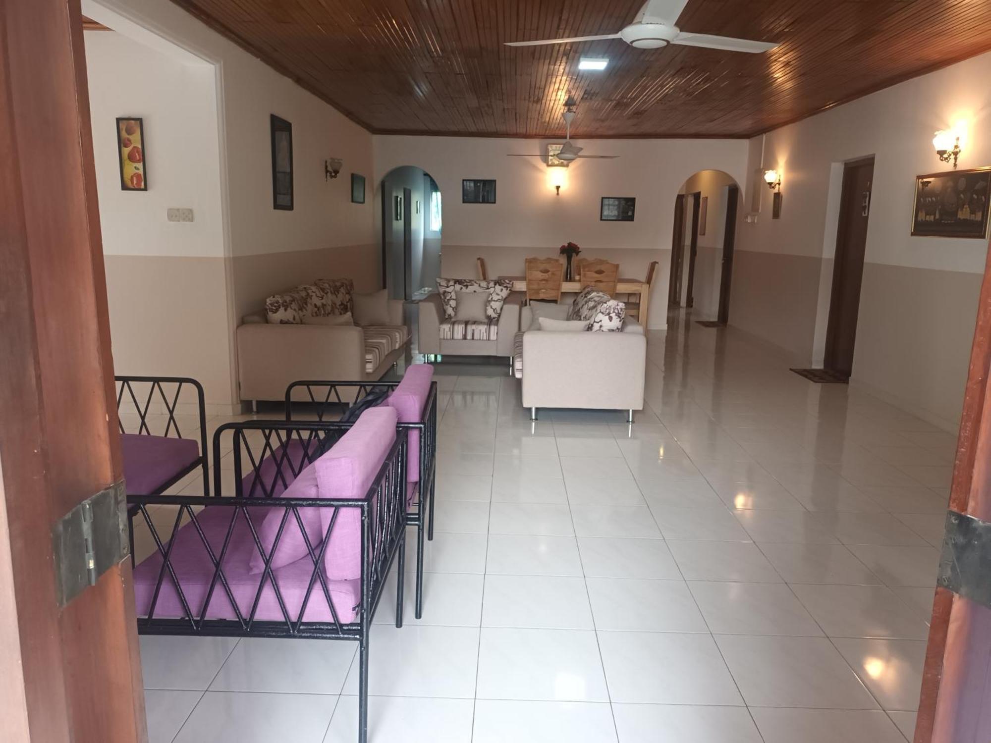 مافونت لافينيا Lovely Flowers In Mount Lavinia المظهر الخارجي الصورة
