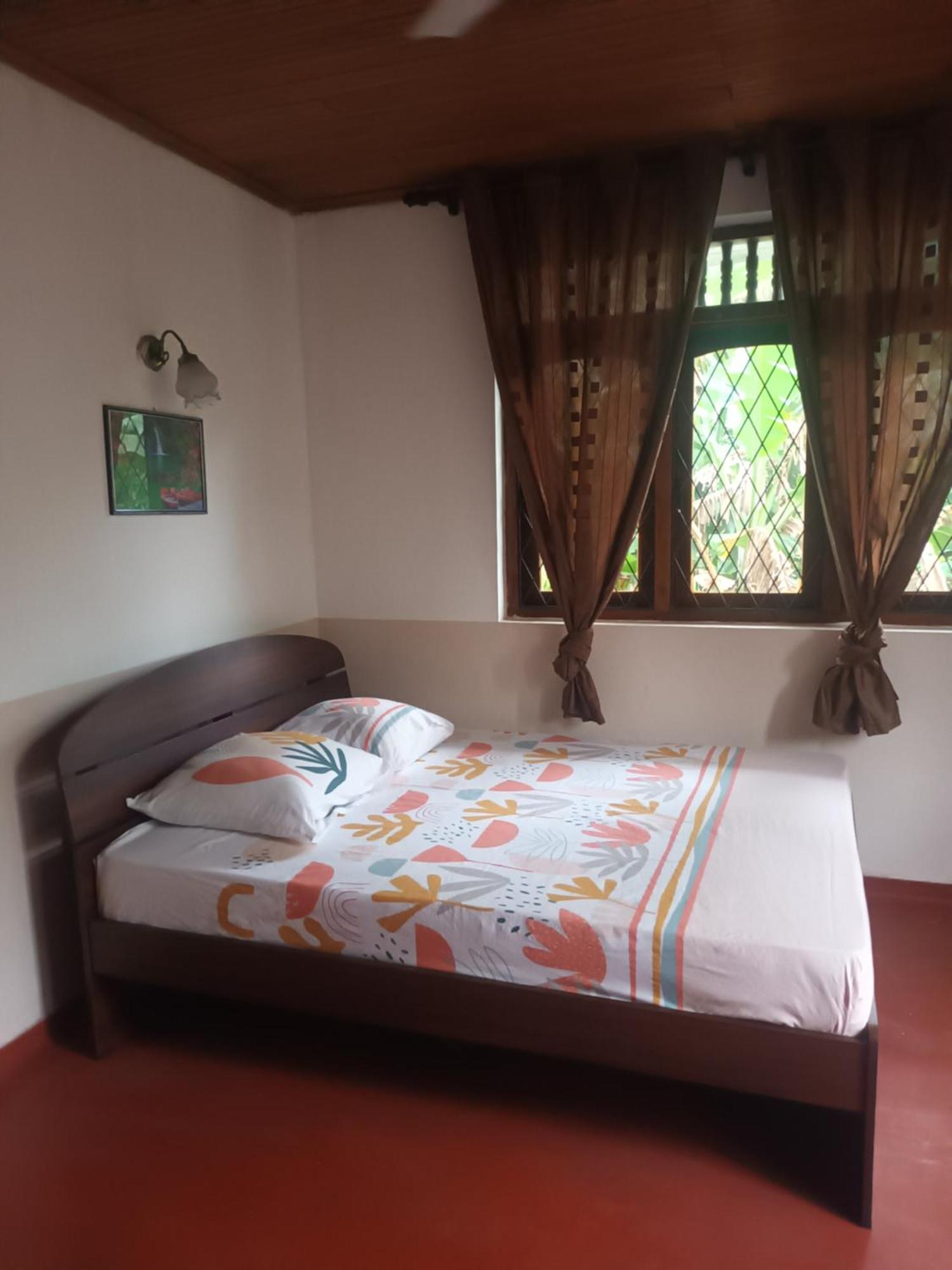 مافونت لافينيا Lovely Flowers In Mount Lavinia المظهر الخارجي الصورة